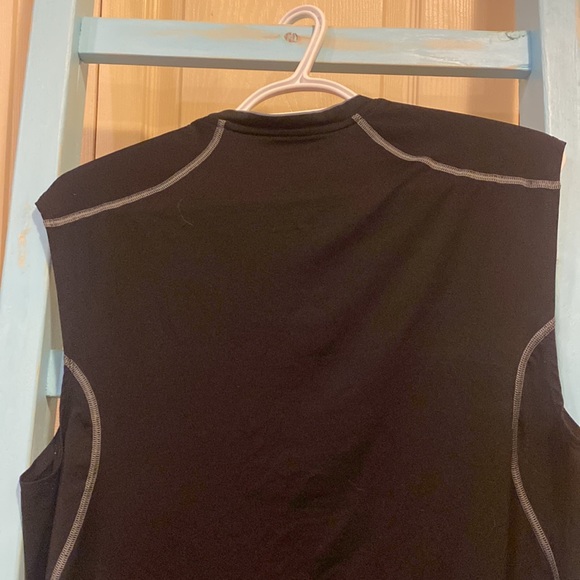 Nike sleeveless workout tank - Picture 6 of 6